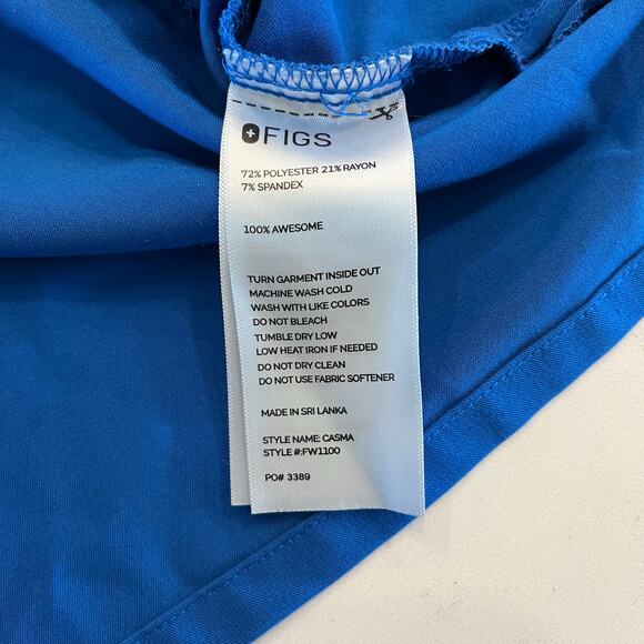 Figs Casma Three-Pocket Scrub Top in Royal‎ Blue Size Medium - Picture 4 of 5